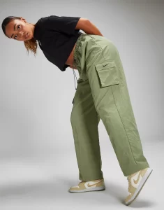 Top 7 fashion trends for 2024: Cargo pants