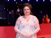 Lena Dunham Biography, Career, Net Worth 2024 Lena dunham on red carpet